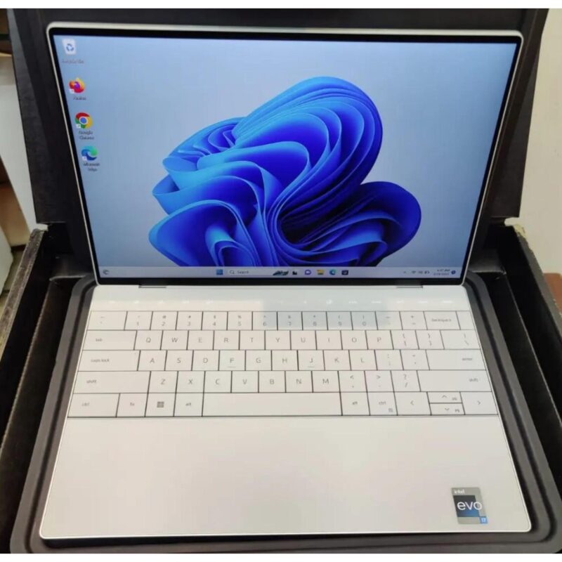 Dell XPS 13 9320 Plus 13.4? i7 12th Gen 4.4Ghz 16GB RAM + 512GB SSD